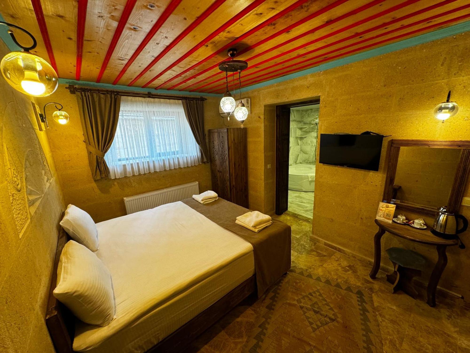 Rustic Caves Hotel Гьореме Екстериор снимка