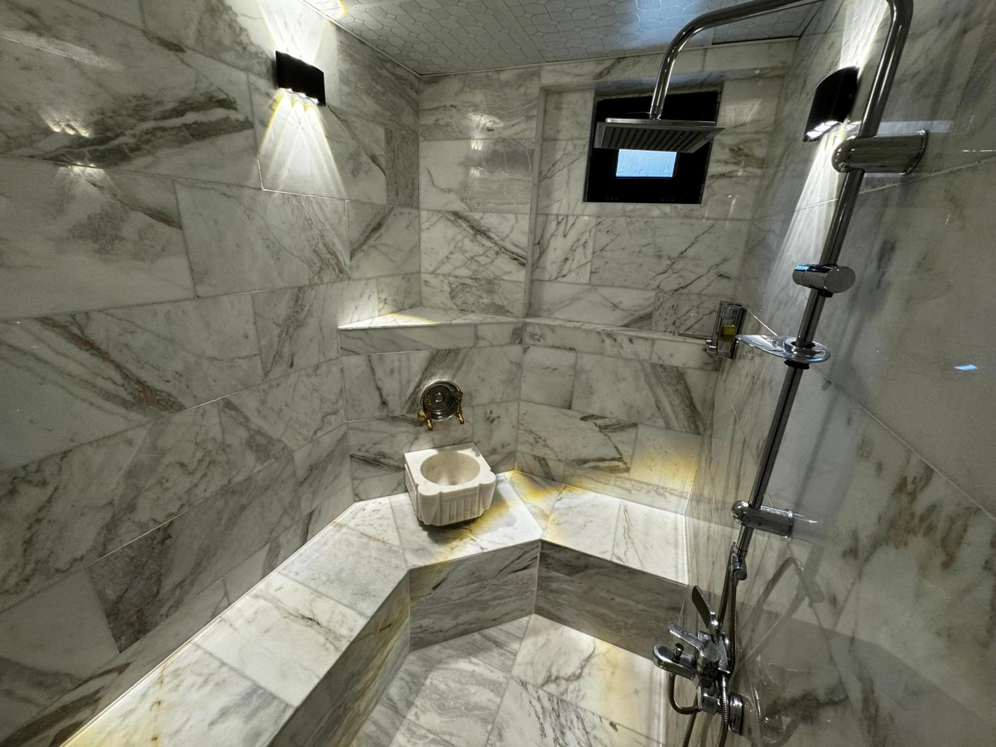 Rustic Caves Hotel Гьореме Екстериор снимка