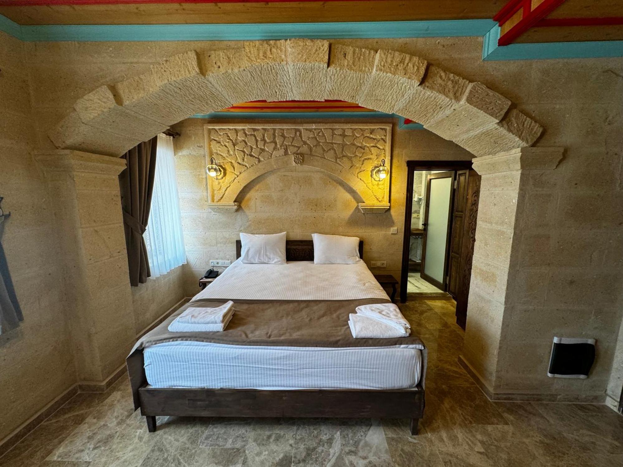Rustic Caves Hotel Гьореме Екстериор снимка
