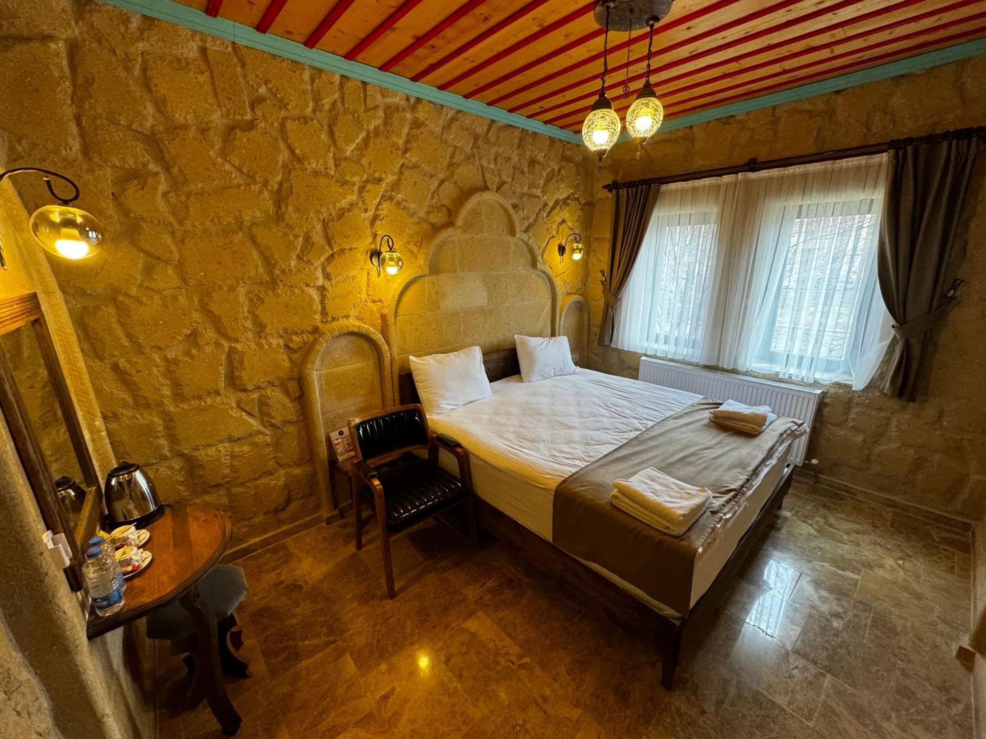 Rustic Caves Hotel Гьореме Екстериор снимка